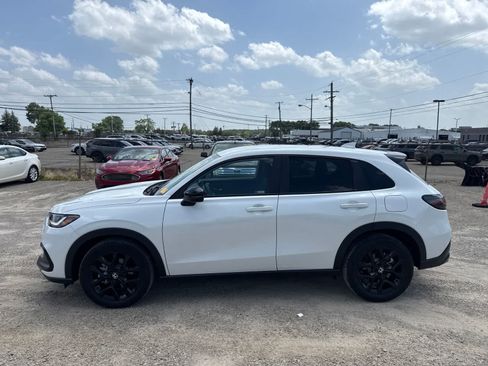 Used 2023 Honda HR-V Sport image 12