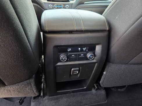 Used 2021 Chevrolet Traverse LS FWD image 14