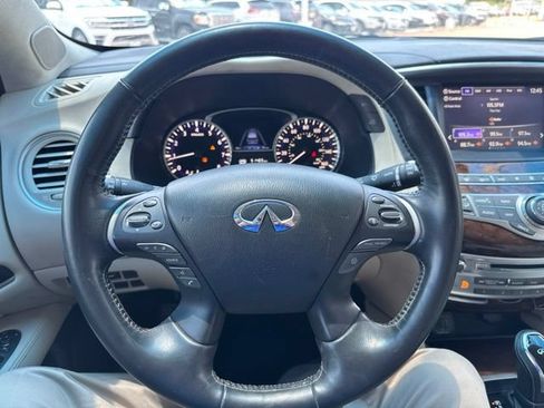 Used 2020 INFINITI QX60 Luxe w/ Sensory Package FWD image 12
