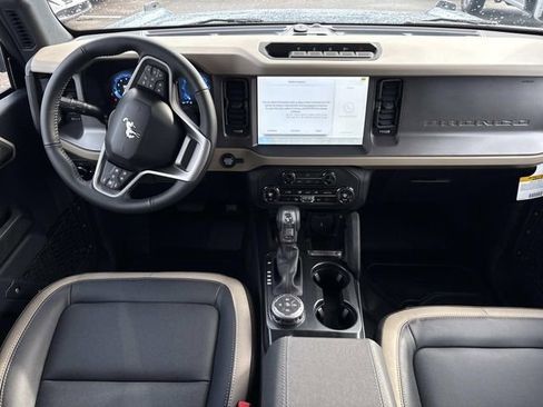 New 2025 Ford Bronco Big Bend w/ Black Diamond Package image 16