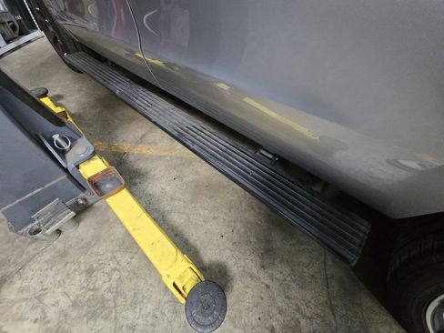 Used 2022 Ford Expedition Max Limited image 19