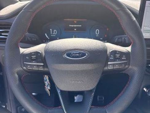 Certified 2023 Ford Escape ST-Line Select w/ Tech Pack #2 AWD/4WD image 3