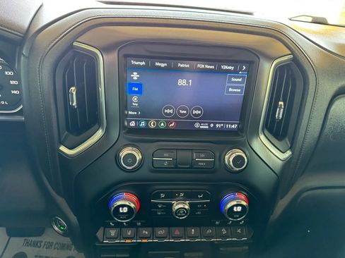Used 2023 GMC Sierra 2500 AT4 w/ AT4 Premium Plus Package AWD/4WD image 15