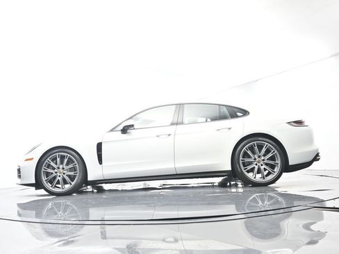 Certified 2021 Porsche Panamera RWD image 47