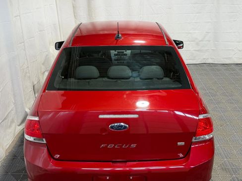 Used 2010 Ford Focus SE image 7