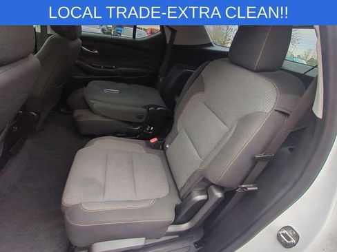 Used 2021 Chevrolet Traverse LT image 30