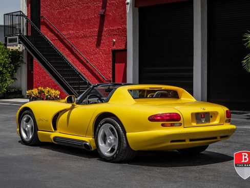Used 1995 Dodge Viper RT/10 image 8