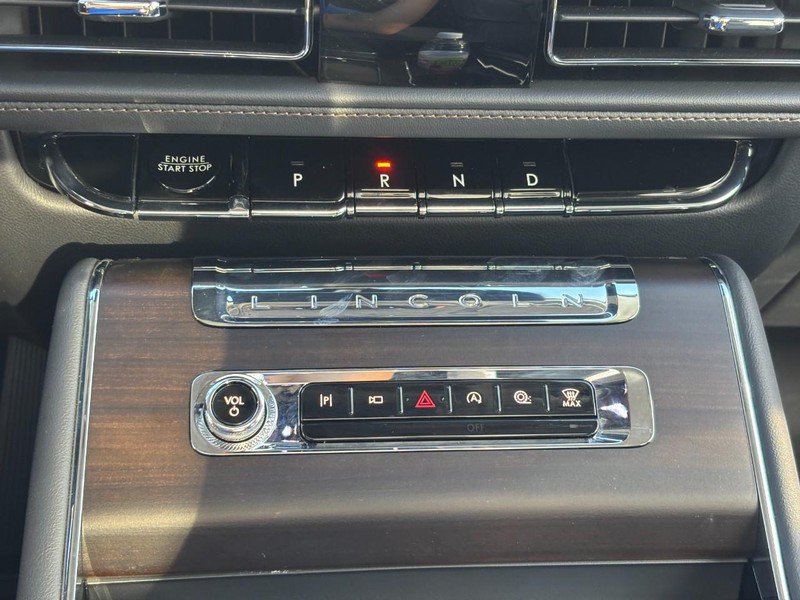 Certified 2026 Lincoln Aviator Reserve AWD/4WD image 24