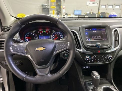 Used 2021 Chevrolet Equinox LT image 12