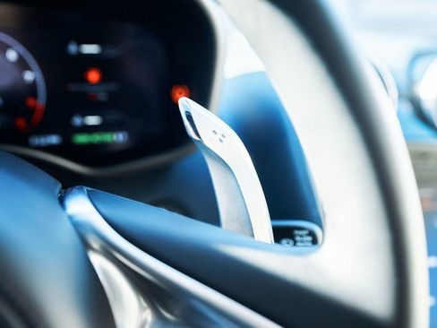 Used 2022 McLaren GT RWD image 51