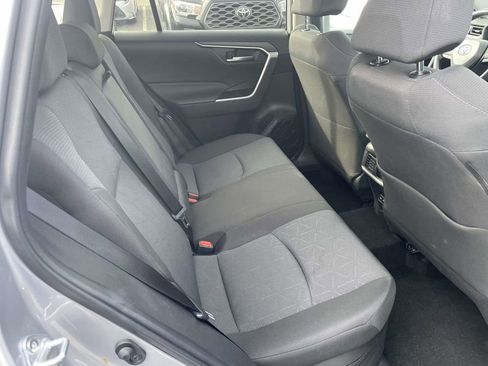 Used 2025 Toyota RAV4 XLE image 45