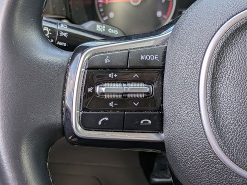 Used 2021 Kia Sorento S FWD image 21