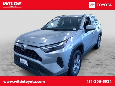Certified 2025 Toyota RAV4 XLE AWD/4WD image 1