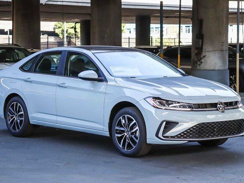New 2026 Volkswagen Jetta SE image 3