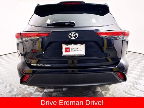 Used 2023 Toyota Highlander L FWD image 22