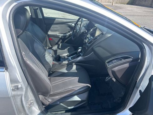 Used 2014 Ford Focus Titanium FWD image 13
