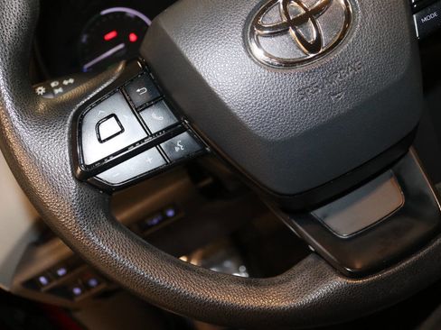 Used 2022 Toyota Sienna LE FWD image 38