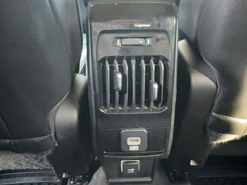 Used 2022 Jeep Compass Latitude image 13