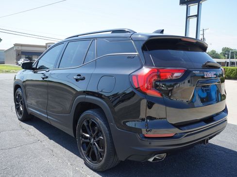 Used 2020 GMC Terrain SLT w/ Preferred Package FWD image 3