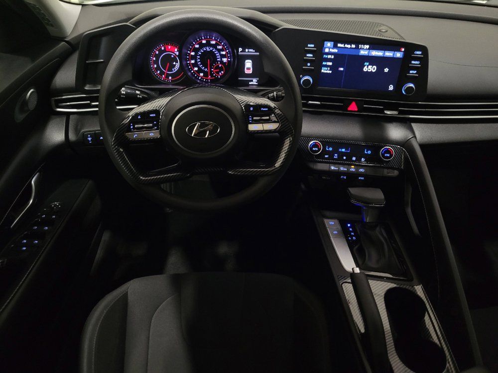Used 2021 Hyundai Elantra SEL FWD image 22