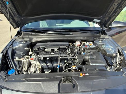 Used 2023 Hyundai Elantra SEL FWD image 14
