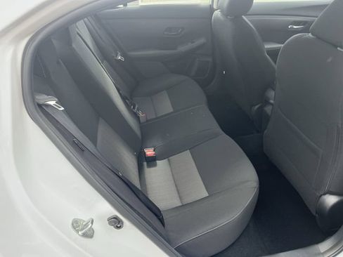 Used 2025 Nissan Sentra SV w/ All-Weather Package FWD image 8
