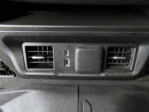 Used 2024 Chevrolet Silverado 2500 LT AWD/4WD image 30