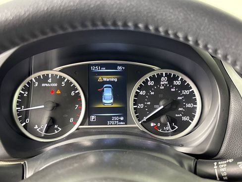 Used 2016 Nissan Sentra SV image 13