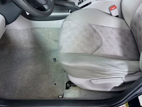 Used 2011 Toyota RAV4 4WD w/ Base L4 Extra Value Pkg image 17