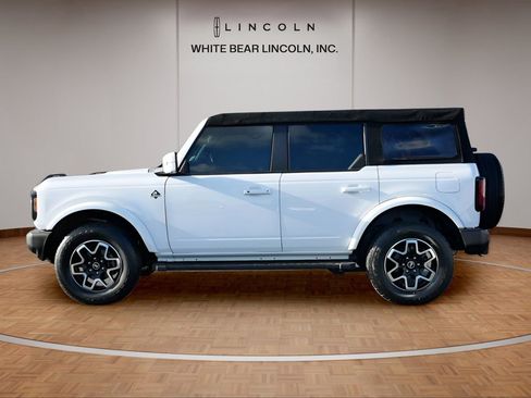 Used 2022 Ford Bronco Outer Banks image 8