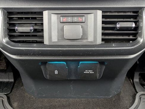 Used 2022 Ford F150 Lariat w/ Equipment Group 502A High image 16