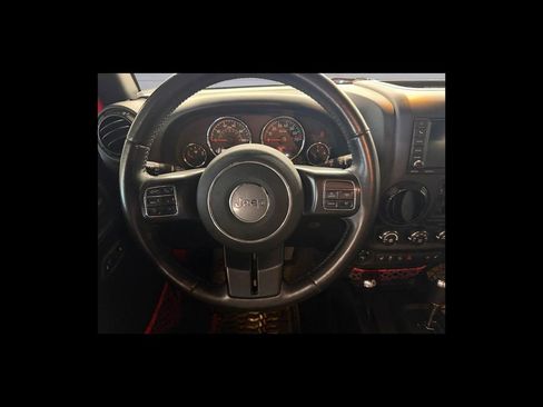 Used 2017 Jeep Wrangler Unlimited Rubicon AWD/4WD image 14