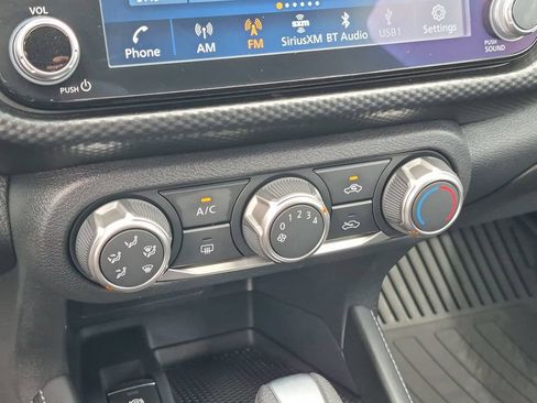 Used 2023 Nissan Kicks SV FWD image 9