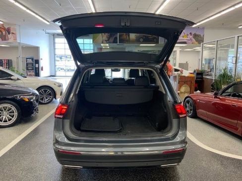 Used 2019 Volkswagen Tiguan SEL Premium AWD/4WD image 36