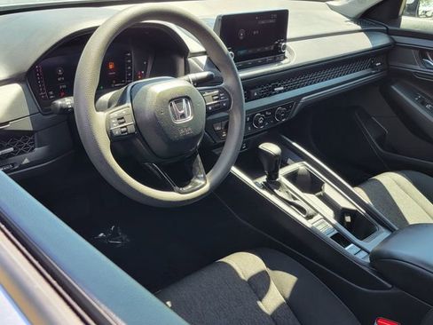 Used 2023 Honda Accord EX image 5