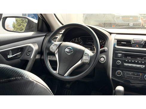 Used 2015 Nissan Altima 2.5 S w/ Power Driver Seat Package FWD image 17