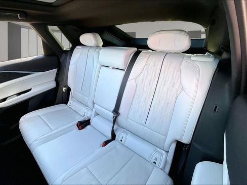 Certified 2024 Cadillac Lyriq Luxury AWD/4WD image 28