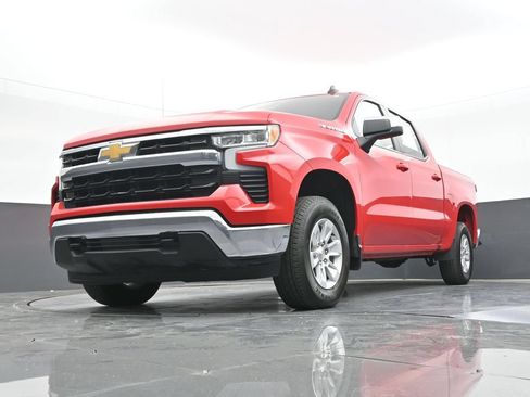 Used 2025 Chevrolet Silverado 1500 LT AWD/4WD image 49