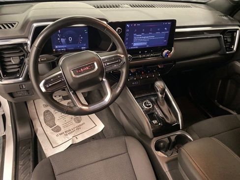 Used 2023 GMC Canyon Elevation image 12