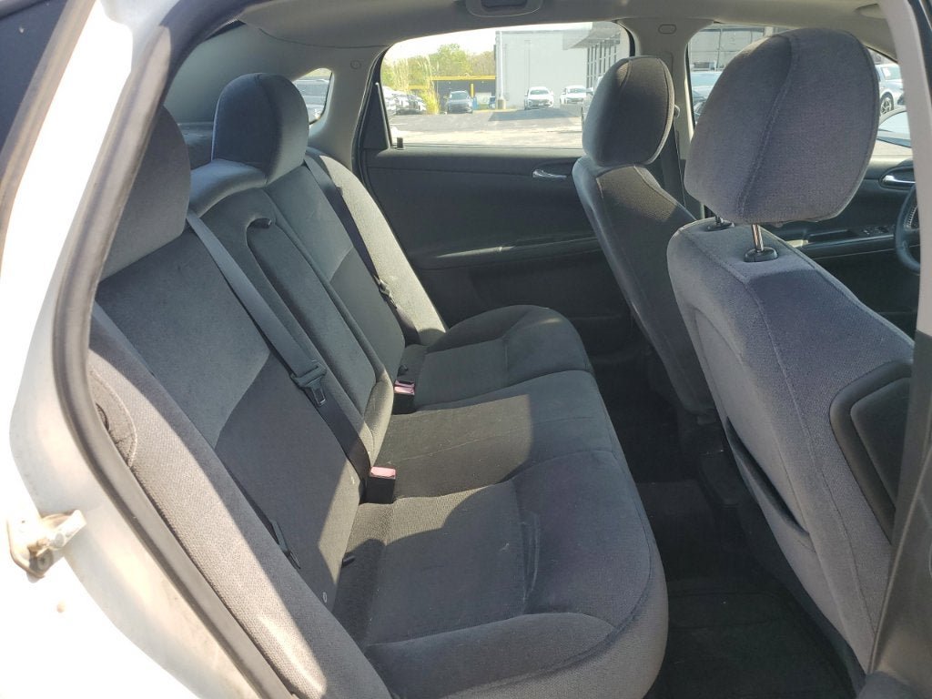 Used 2014 Chevrolet Impala LT w/ LT Sunroof Package FWD image 16