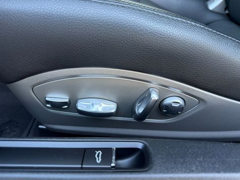 Used 2014 Porsche 911 Carrera 4S image 17