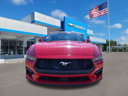 Used 2024 Ford Mustang Premium image 2