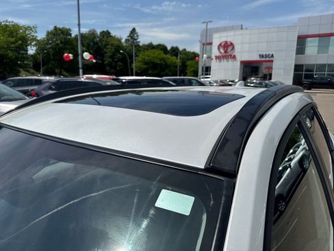 Used 2023 Toyota Corolla Cross LE w/ Moonroof Package AWD/4WD image 44