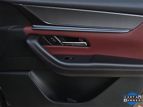 Used 2025 MAZDA CX-70 Plug-In Hybrid w/ Premium Plus image 5