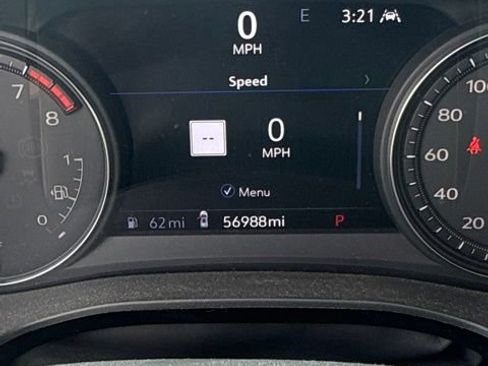Used 2021 Cadillac XT5 Premium Luxury FWD image 14