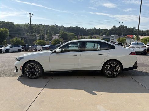 Certified 2024 BMW 530i w/ M Sport Package RWD image 5