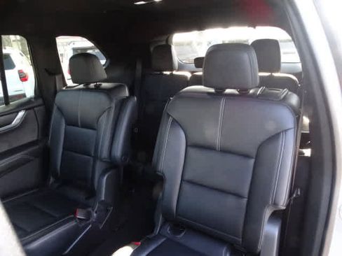 Used 2024 GMC Acadia Elevation w/ Black Edition image 20