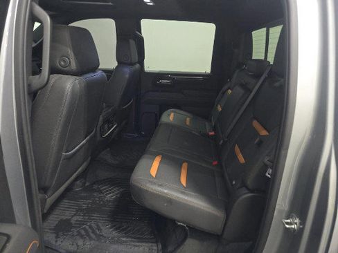 Used 2025 GMC Sierra 2500 AT4 w/ AT4 Premium Plus Package AWD/4WD image 10
