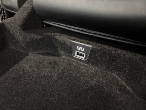 Used 2022 RAM 1500 Laramie AWD/4WD image 32