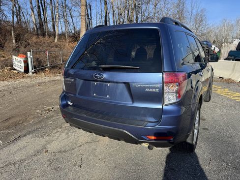 Used 2011 Subaru Forester 2.5X Premium image 8